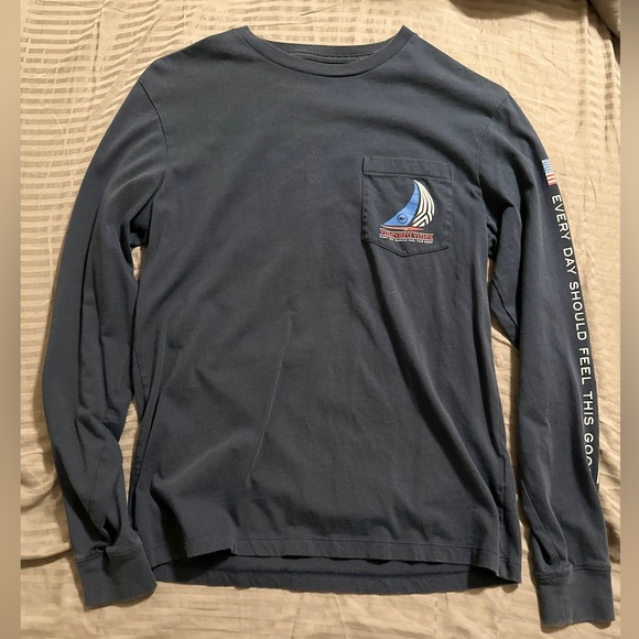Vineyard Vines Long Sleeve - Picture 1 of 3